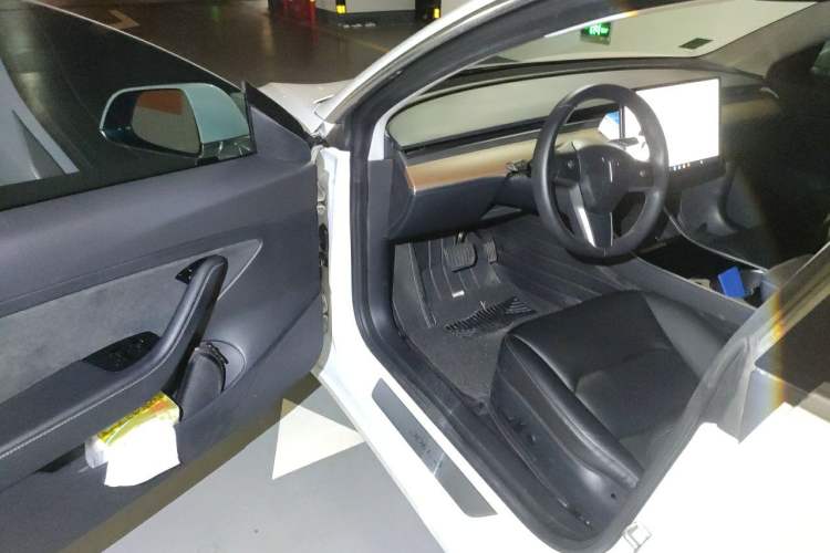 Used Tesla Model 3 2019 Standard Range Rear-Drive Upgraded Version Driver Seat