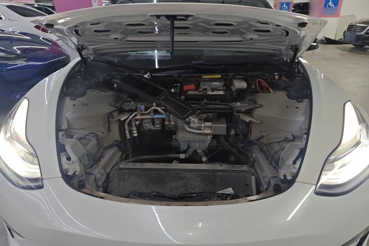 Used Tesla Model 3 2019 Long-Range Rear-Wheel-Drive Version Engine Bay