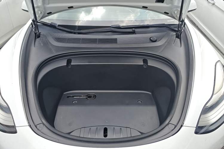 Used Tesla Model 3 2019 Standard Range Rear-Drive Upgraded Version Engine Bay