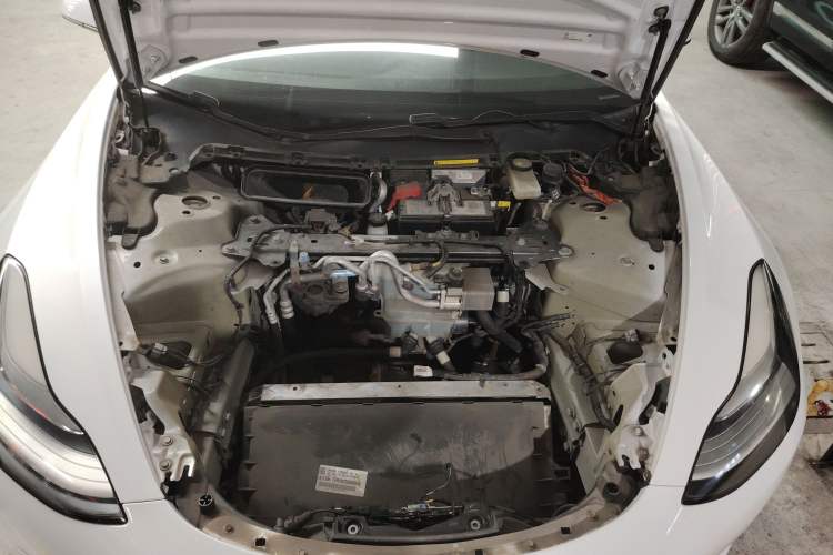 Used Tesla Model 3 2019 Standard Range Rear-Wheel Drive Upgraded Version (60 kWh) Engine Bay