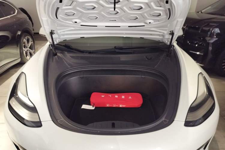 Used Tesla Model 3 2019 Long-Range Rear-Wheel-Drive Version Engine Bay