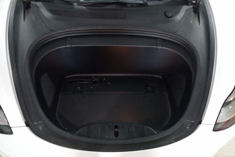 Used Tesla Model 3 2019 Standard Range Rear-Wheel Drive Upgraded Version (52 kWh) Engine Bay
