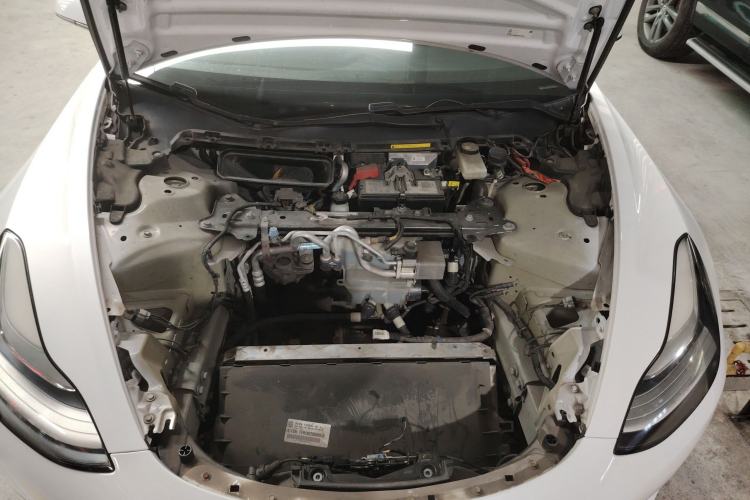 Used Tesla Model 3 2019 Standard Range Rear-Wheel Drive Upgraded Version (60 kWh) Engine Bay