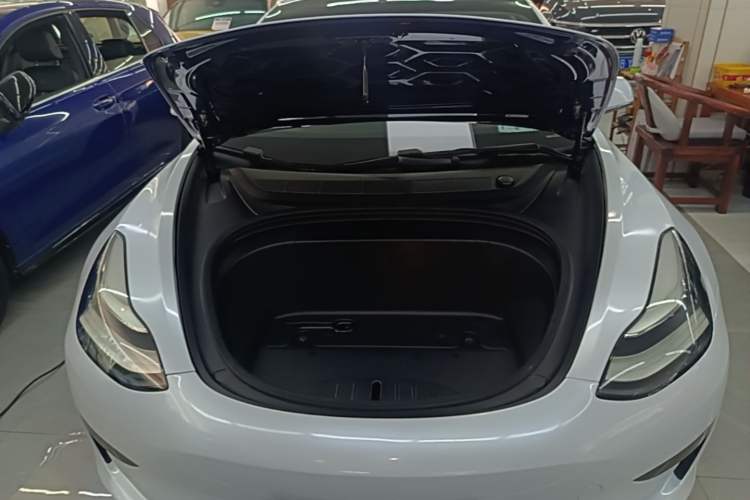 Used Tesla Model 3 2019 Standard Range Rear-Wheel Drive Upgraded Version (52 kWh) Engine Bay