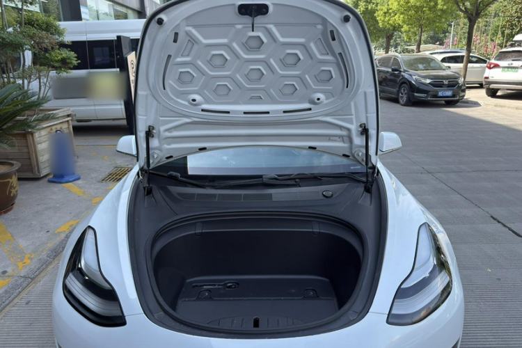 Used Tesla Model 3 2019 Long-Range Rear-Wheel-Drive Version Engine Bay
