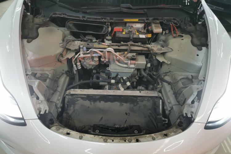 Used Tesla Model 3 2019 Long-Range All-Wheel-Drive Version Engine Bay