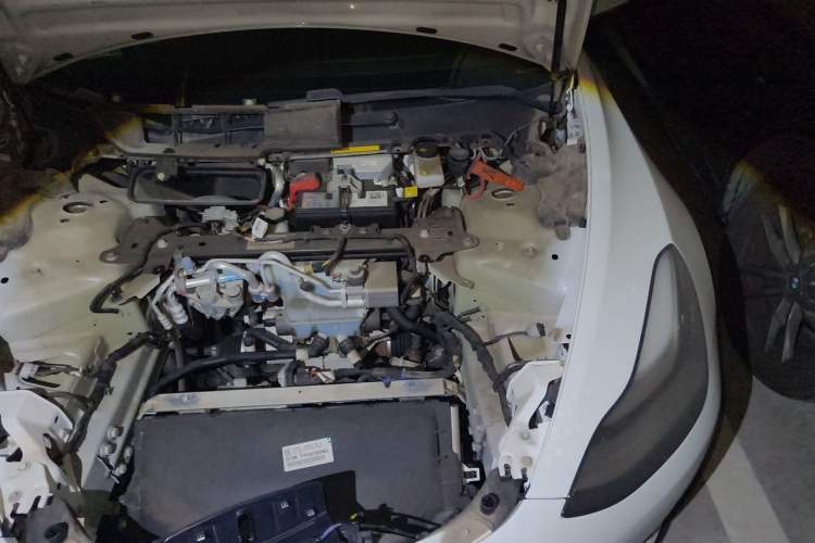 Used Tesla Model 3 2019 Long-Range All-Wheel-Drive Version Engine Bay Left