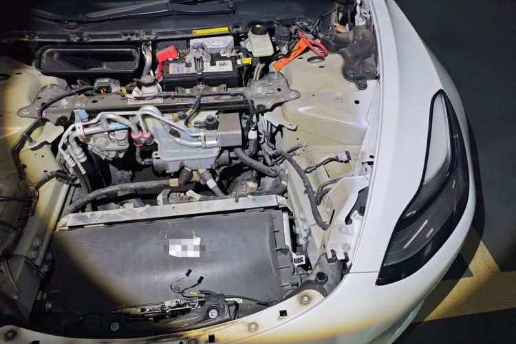 Used Tesla Model 3 2019 Standard Range Rear-Wheel Drive Upgraded Version (60 kWh) Engine Bay Left