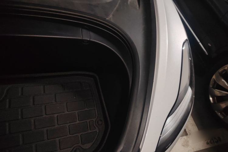 Used Tesla Model 3 2019 Long-Range Rear-Wheel-Drive Version Engine Bay Left