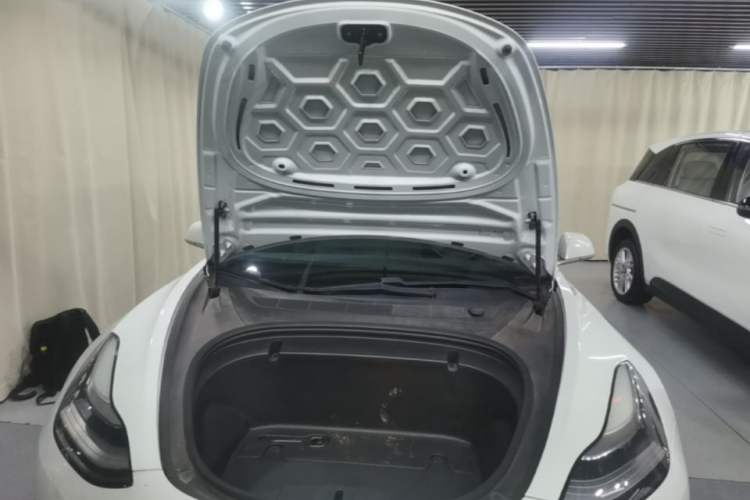 Used Tesla Model 3 2019 Standard Range Rear-Wheel Drive Upgraded Version (60 kWh) Engine Bay
