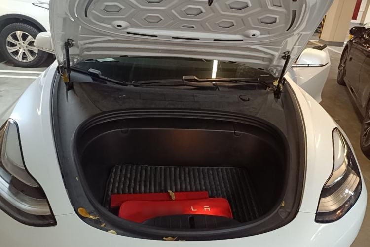 Used Tesla Model 3 2019 Long-Range Rear-Wheel-Drive Version Engine Bay