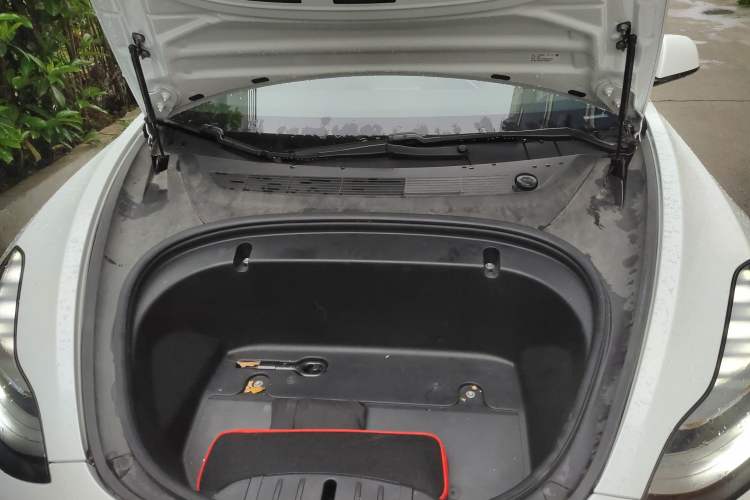 Used Tesla Model 3 2019 Long-Range All-Wheel-Drive Version Engine Bay