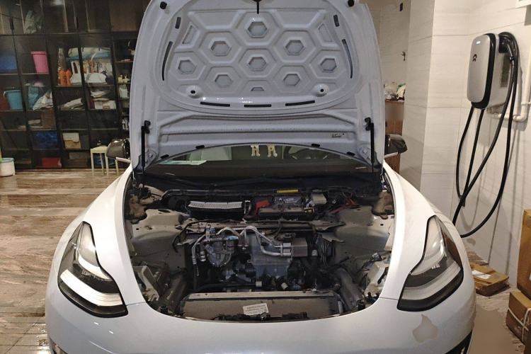 Used Tesla Model 3 2019 Long-Range All-Wheel-Drive Version Engine Bay