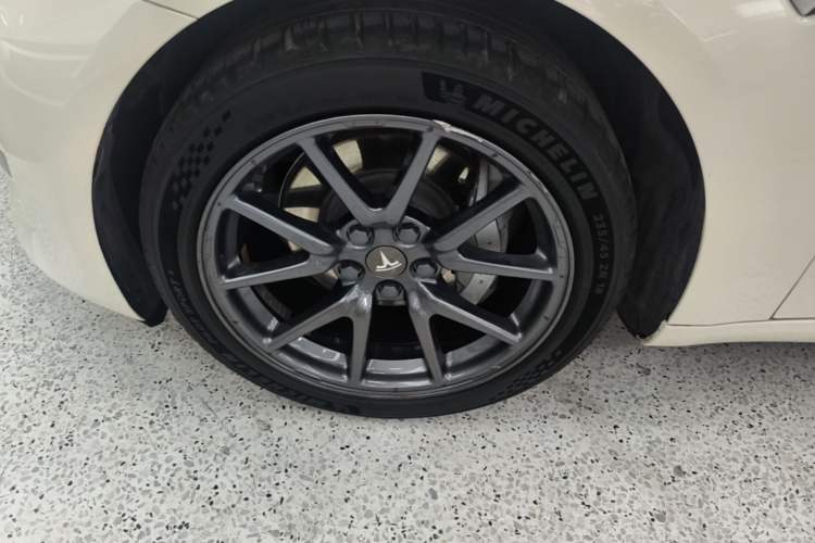 Used Tesla Model 3 2019 Standard Range Rear-Drive Upgraded Version Exterior 1