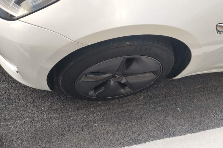 Used Tesla Model 3 2019 Long-Range All-Wheel-Drive Version Exterior 1