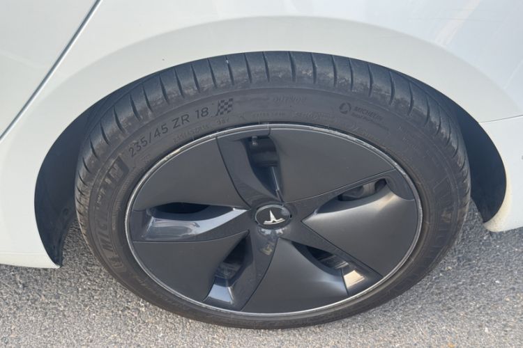 Used Tesla Model 3 2019 Standard Range Rear-Drive Upgraded Version Exterior 1