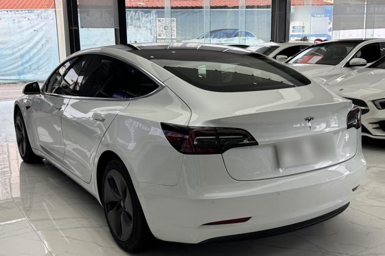 Used Tesla Model 3 2019 Long-Range Rear-Wheel-Drive Version Exterior 2