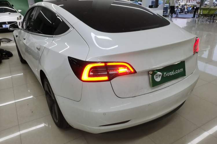 Used Tesla Model 3 2019 Standard Range Rear-Wheel Drive Upgraded Version (60 kWh) Exterior 2