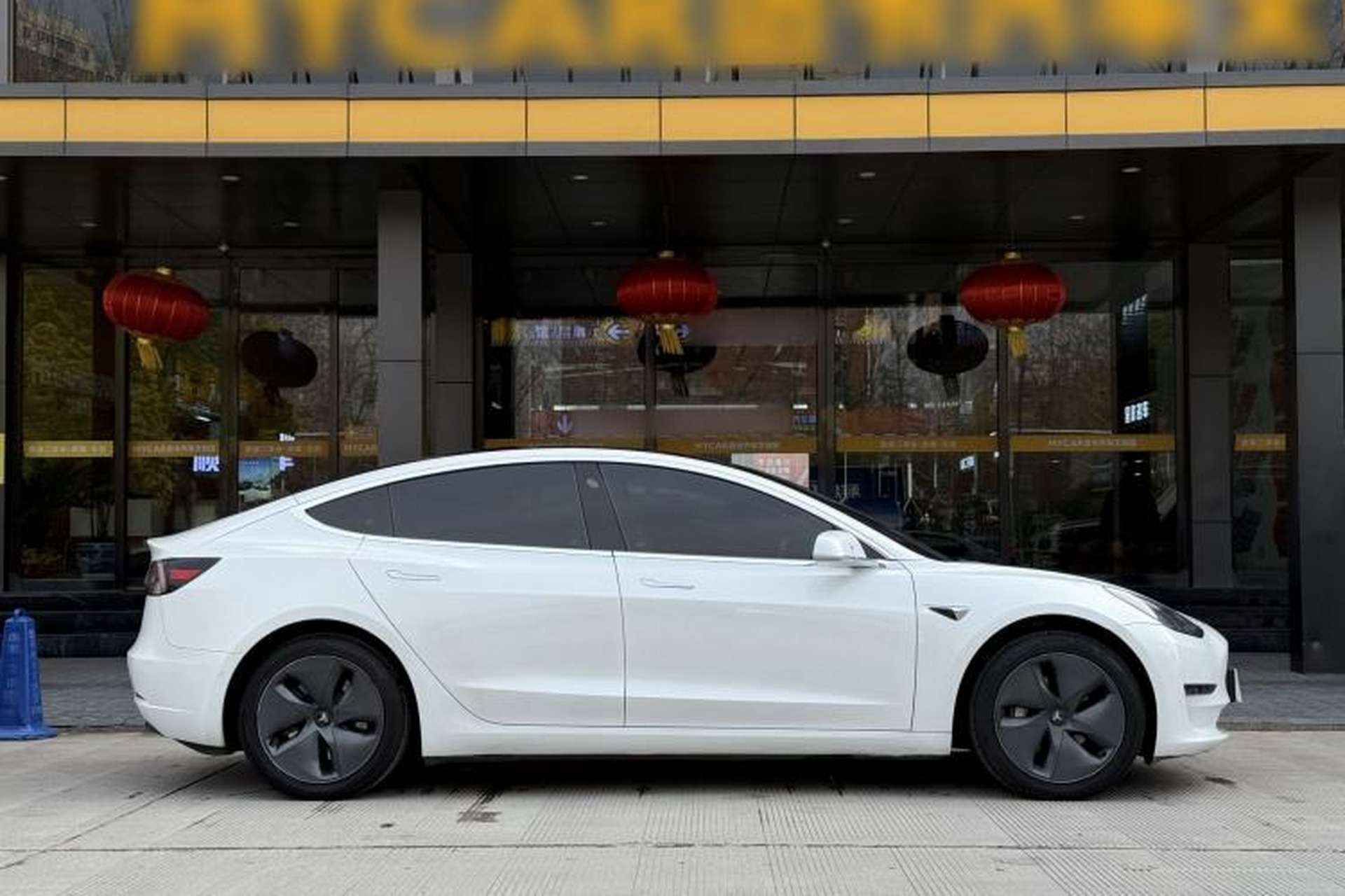 Used Tesla Model 3 2019 Long-Range Rear-Wheel-Drive Version Exterior 2