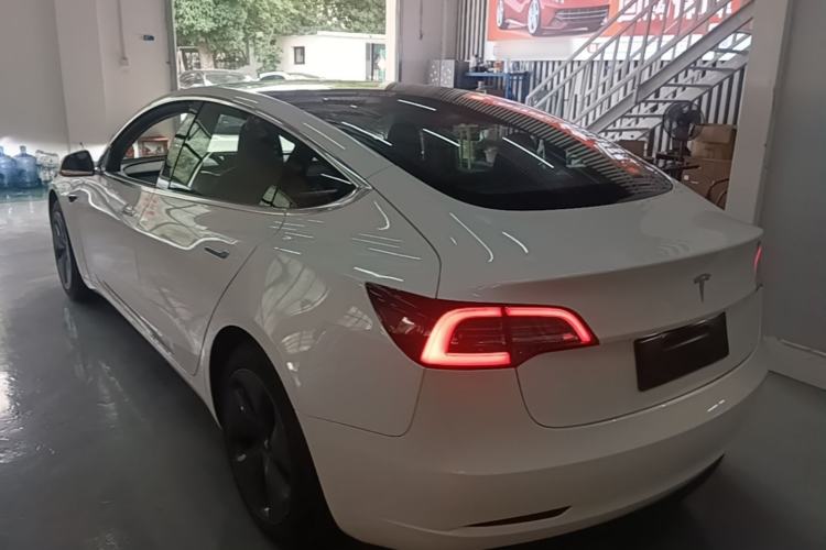 Used Tesla Model 3 2019 Long-Range Rear-Wheel-Drive Version Exterior 2