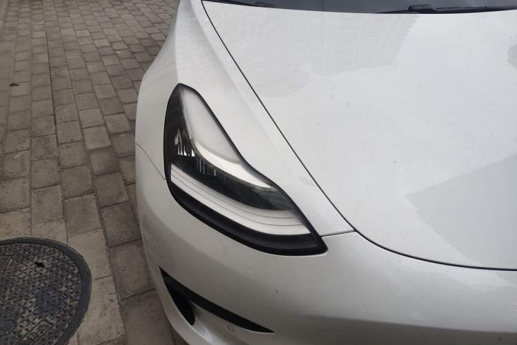 Used Tesla Model 3 2019 Standard Range Rear-Wheel Drive Upgraded Version (52 kWh) Exterior 3