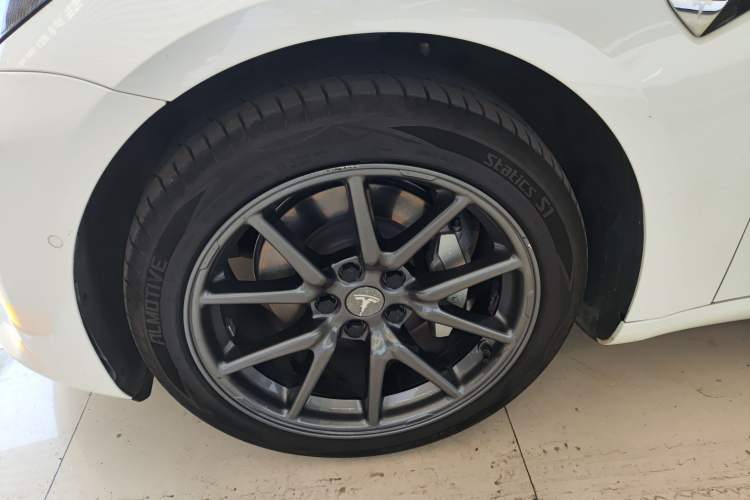 Used Tesla Model 3 2019 Standard Range Rear-Wheel Drive Upgraded Version (52 kWh) Exterior 3