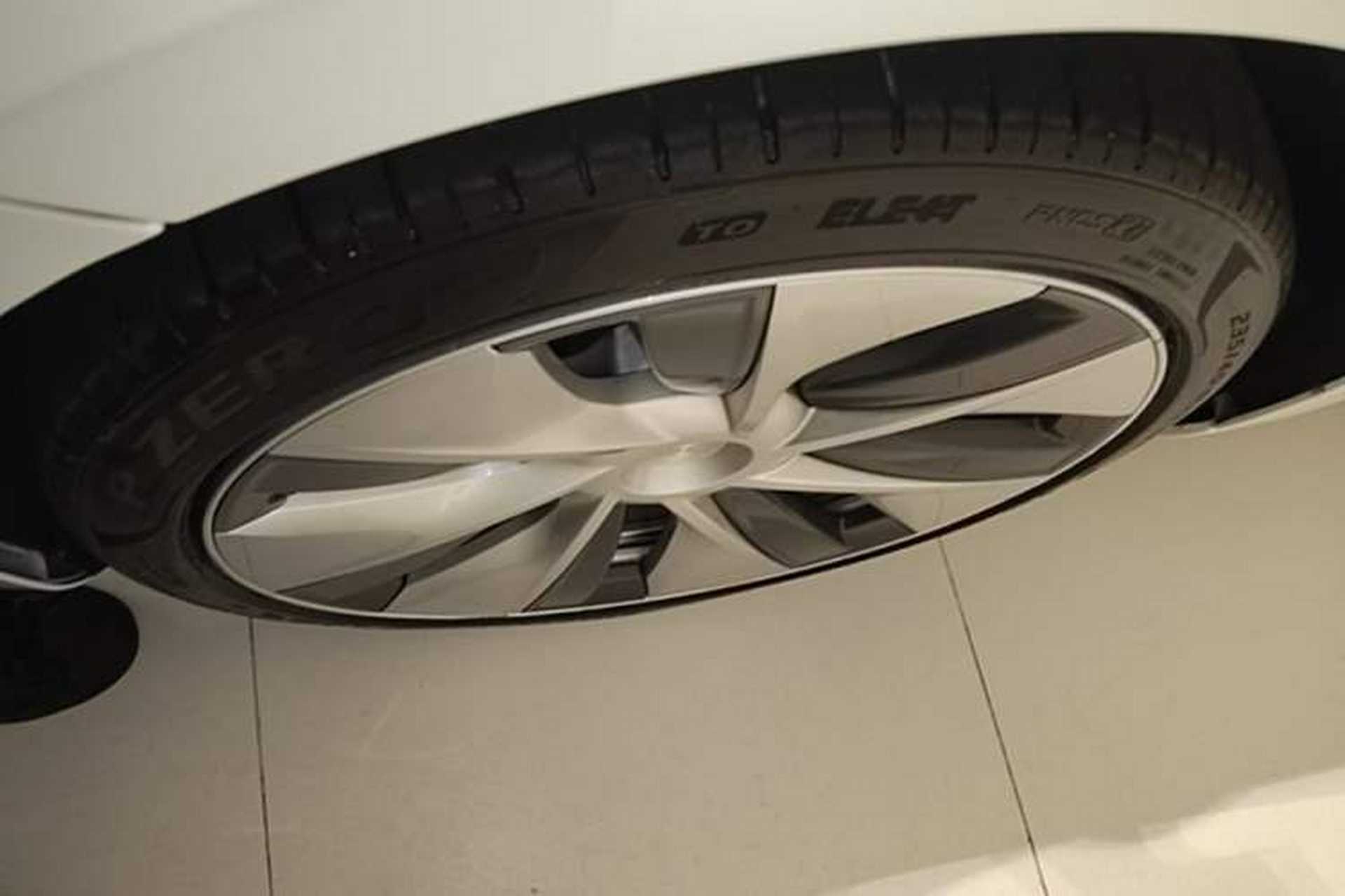 Used Tesla Model 3 2019 Performance High-Performance All-Wheel-Drive Version Exterior 4