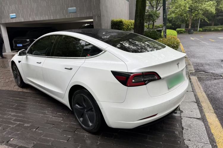 Used Tesla Model 3 2019 Standard Range Rear-Wheel Drive Upgraded Version (60 kWh) Exterior 4