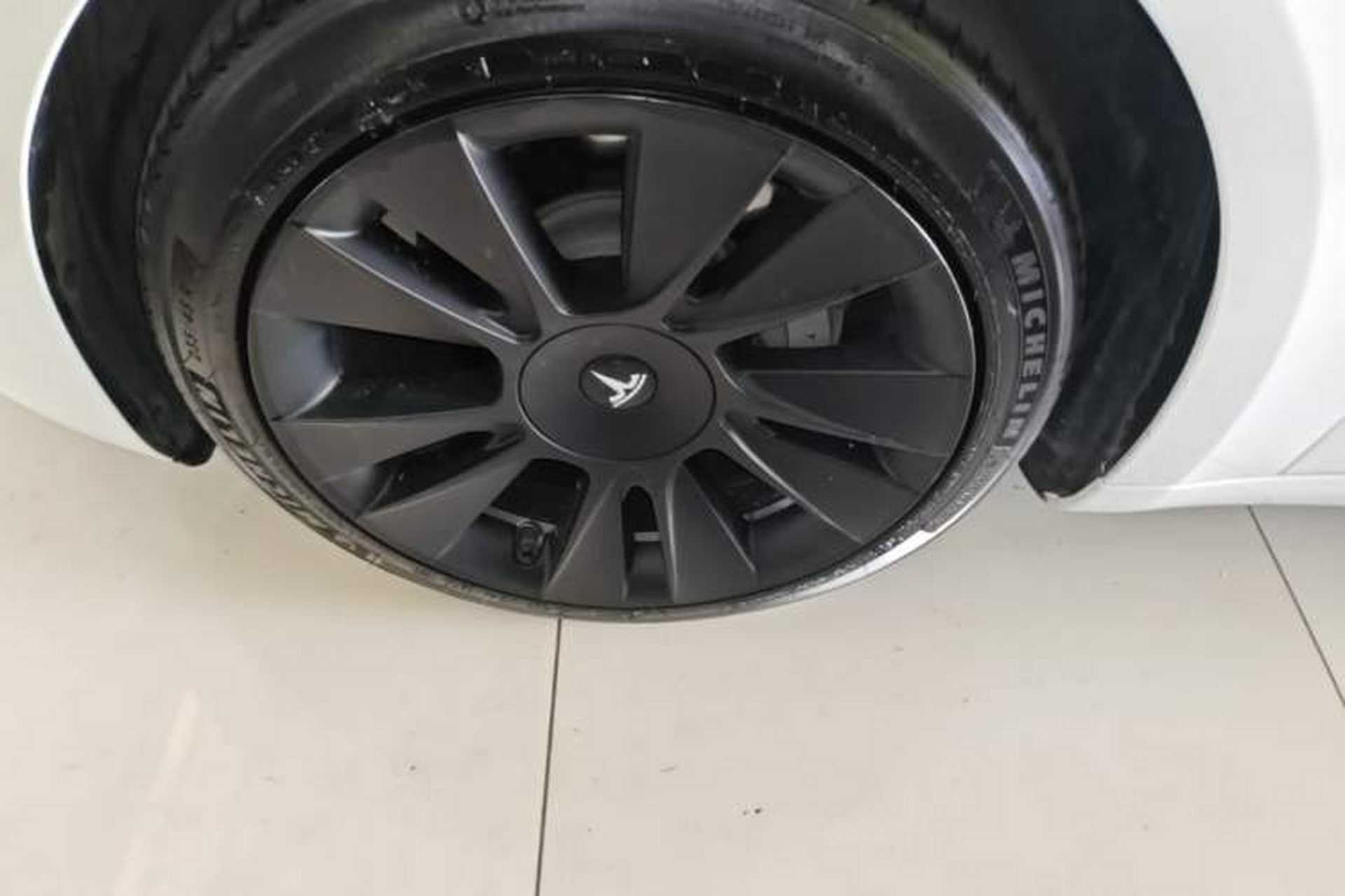 Used Tesla Model 3 2019 Long-Range Rear-Wheel-Drive Version Exterior 4