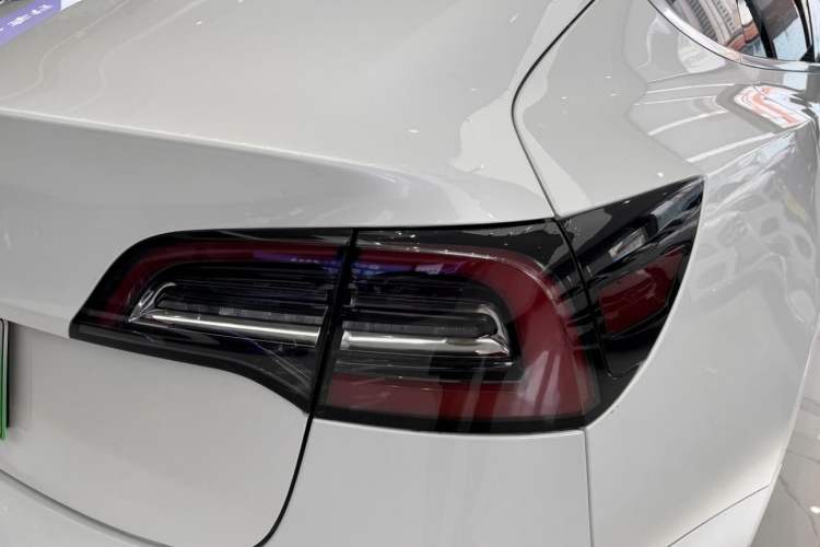 Used Tesla Model 3 2019 Long-Range Rear-Wheel-Drive Version Exterior 5