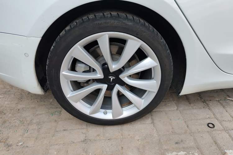 Used Tesla Model 3 2019 Standard Range Rear-Drive Upgraded Version Exterior 5