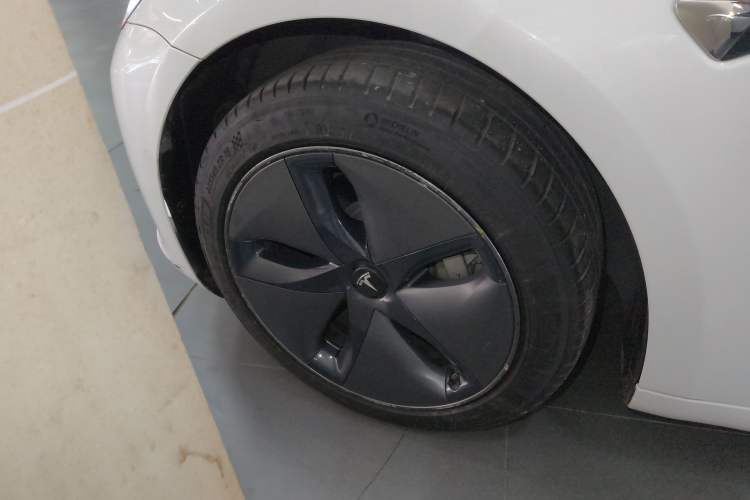 Used Tesla Model 3 2019 Standard Range Rear-Drive Upgraded Version Exterior 7