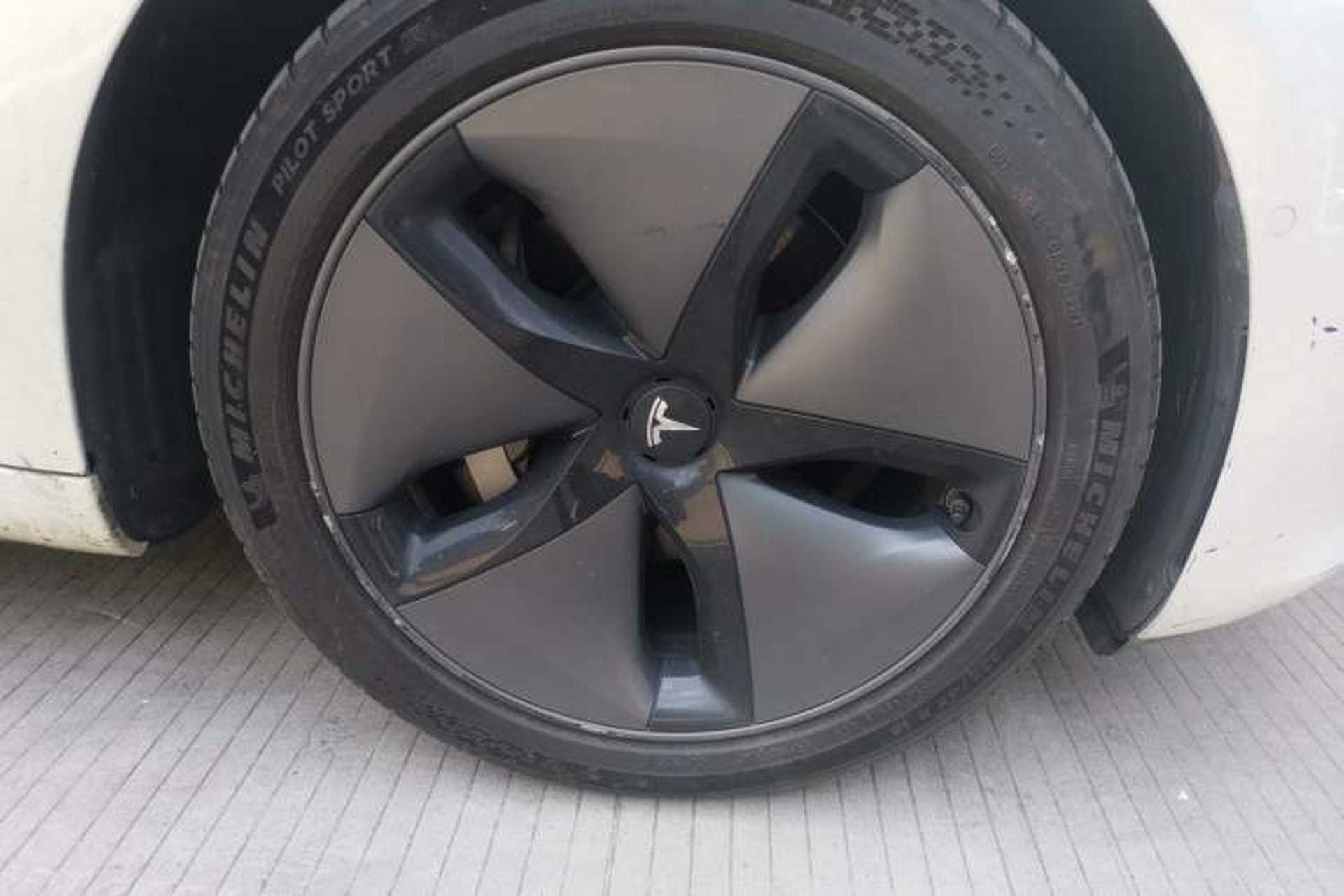Used Tesla Model 3 2019 Long-Range Rear-Wheel-Drive Version Exterior 7