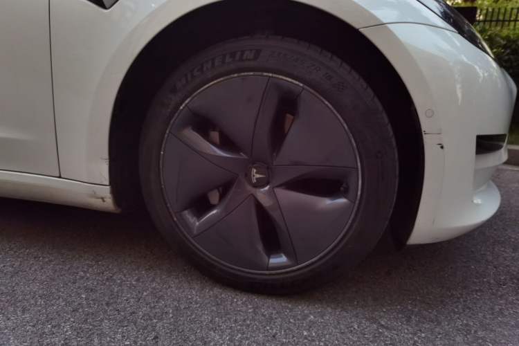 Used Tesla Model 3 2019 Standard Range Rear-Drive Upgraded Version Exterior 7