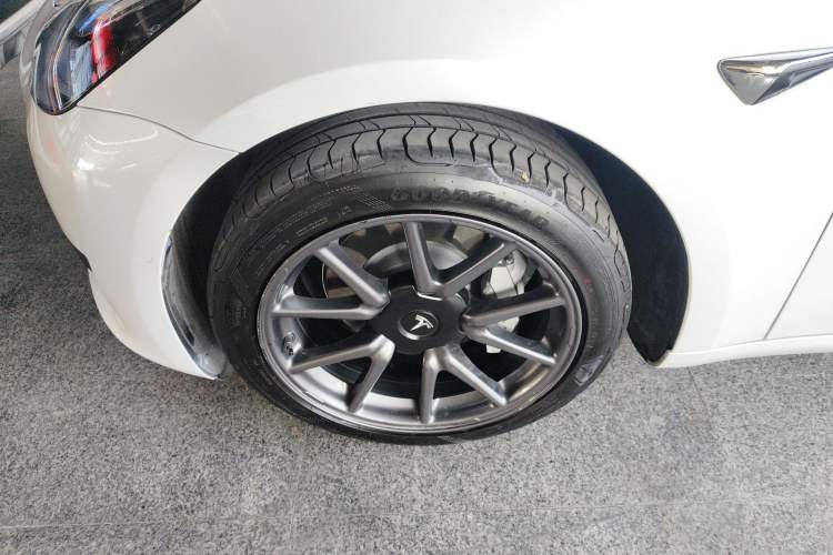 Used Tesla Model 3 2019 Standard Range Rear-Wheel Drive Upgraded Version (60 kWh) Exterior 7