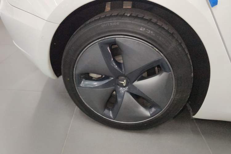 Used Tesla Model 3 2019 Standard Range Rear-Drive Upgraded Version Exterior 8