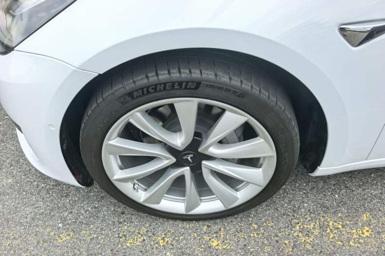 Used Tesla Model 3 2019 Standard Range Rear-Drive Upgraded Version Exterior 8