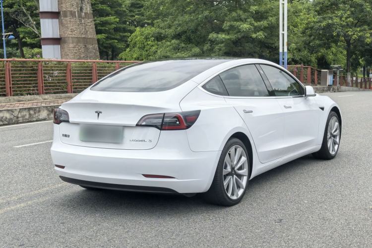 Used Tesla Model 3 2019 Standard Range Rear-Drive Upgraded Version Exterior 9