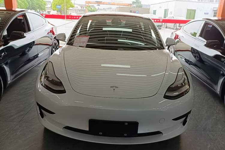 Used Tesla Model 3 2019 Standard Range Rear-Wheel Drive Upgraded Version (60 kWh) Front