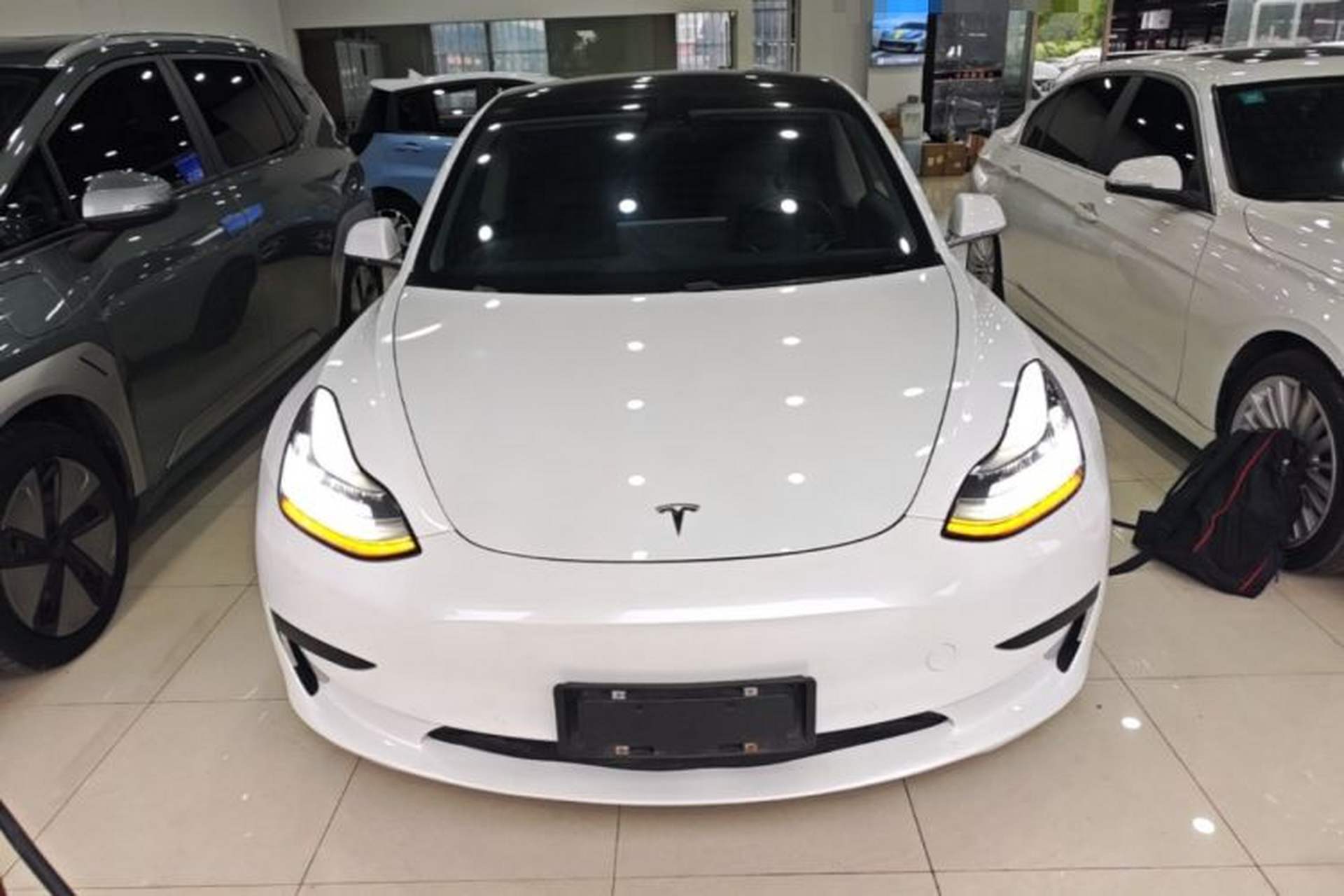 Used Tesla Model 3 2019 Standard Range Rear-Drive Upgraded Version Front