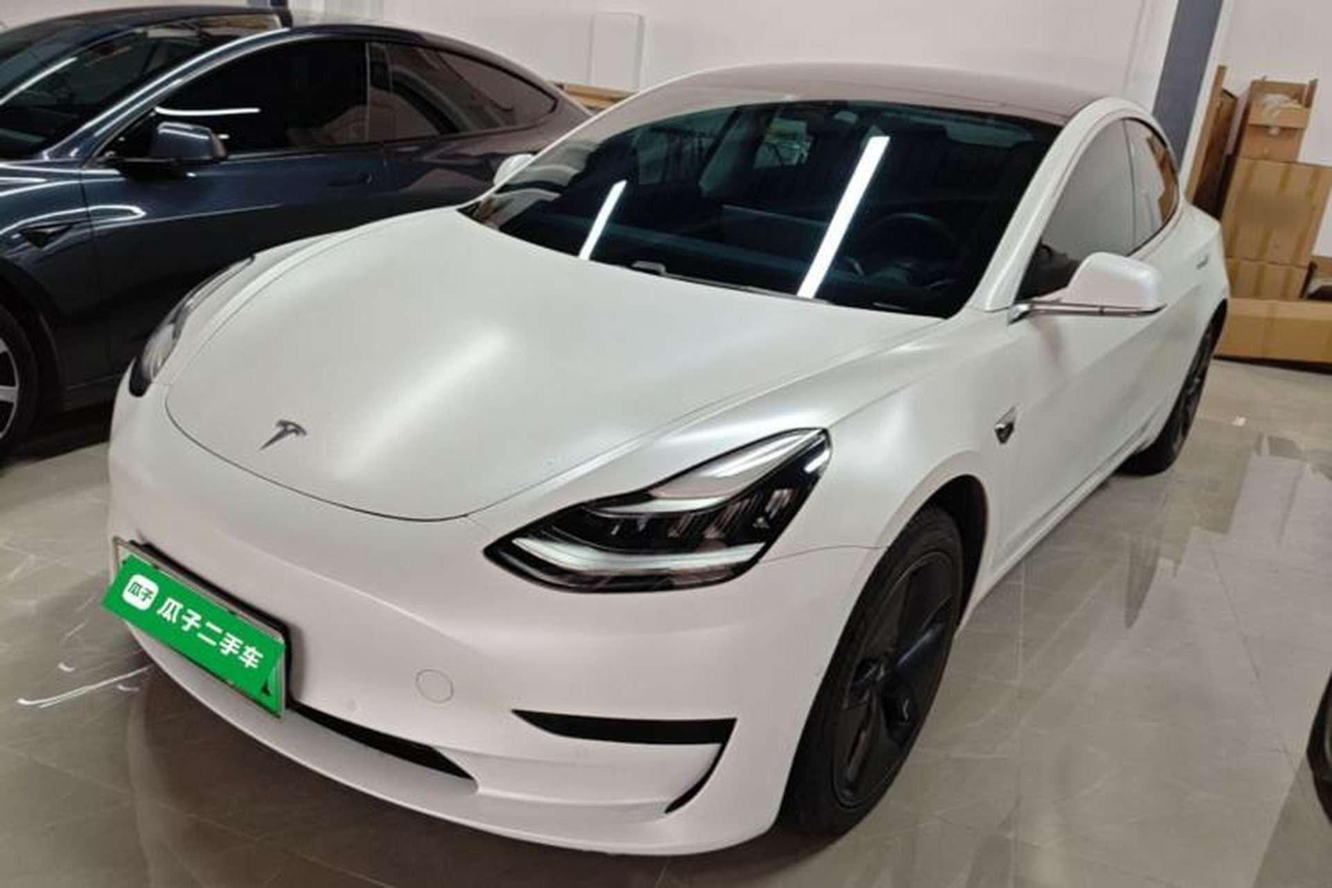 Used Tesla Model 3 2019 Standard Range Rear-Wheel Drive Upgraded Version (52 kWh) Front Left 45 Deg