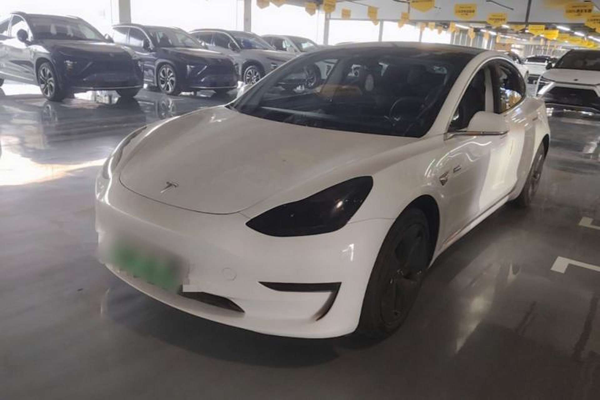 Used Tesla Model 3 2019 Long-Range Rear-Wheel-Drive Version Front Left 45 Deg