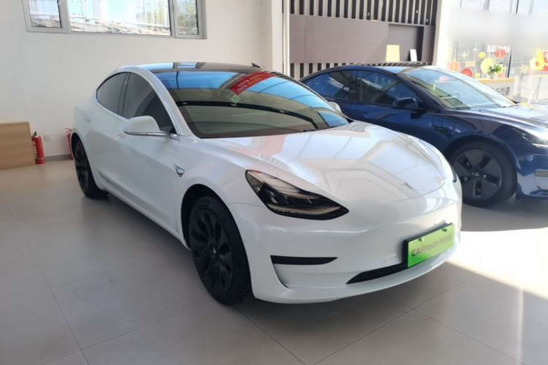 Used Tesla Model 3 2019 Standard Range Rear-Drive Upgraded Version Front Right 45 Deg