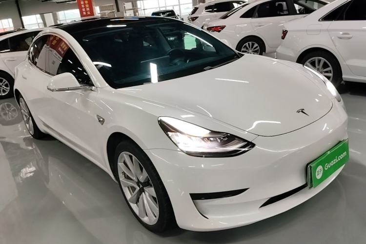 Used Tesla Model 3 2019 Standard Range Rear-Drive Upgraded Version Front Right 45 Deg