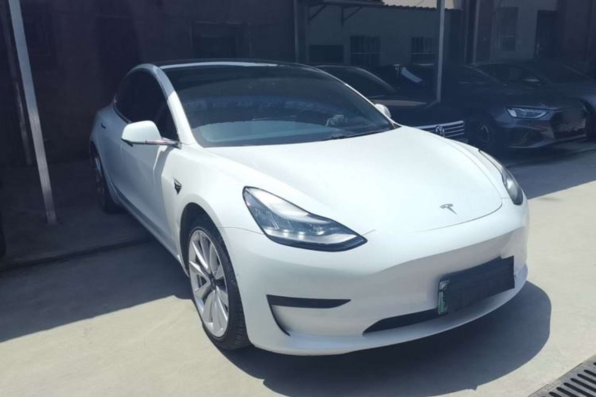 Used Tesla Model 3 2019 Standard Range Rear-Drive Upgraded Version Front Right 45 Deg