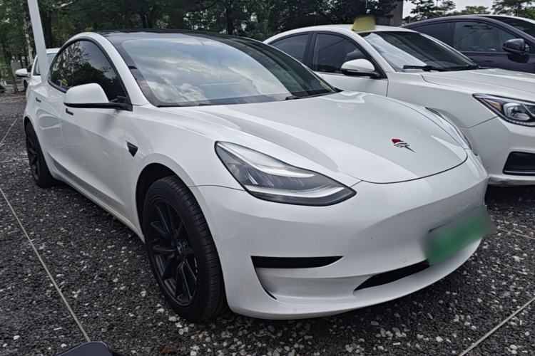 Used Tesla Model 3 2019 Standard Range Rear-Drive Upgraded Version Front Right 45 Deg