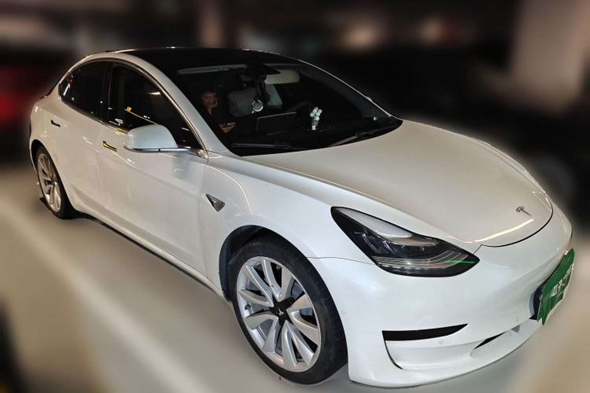 Used Tesla Model 3 2019 Standard Range Rear-Drive Upgraded Version Front Right 45 Deg