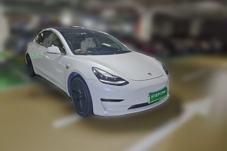 Used Tesla Model 3 2019 Long-Range Rear-Wheel-Drive Version Front Right 45 Deg