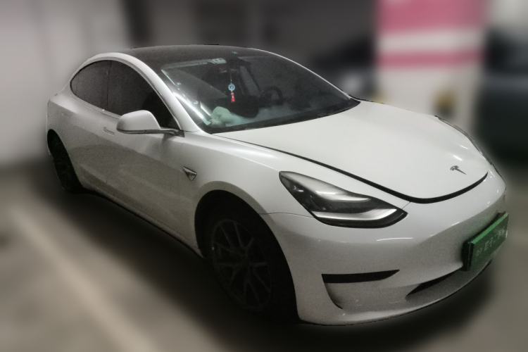 Used Tesla Model 3 2019 Standard Range Rear-Wheel Drive Upgraded Version (60 kWh) Front Right 45 Deg