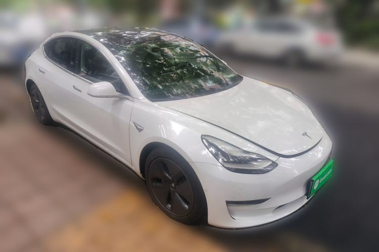 Used Tesla Model 3 2019 Long-Range All-Wheel-Drive Version Front Right 45 Deg